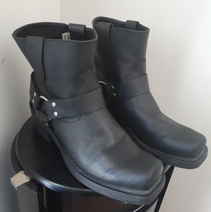 Durango's (Motorcycle style) boots